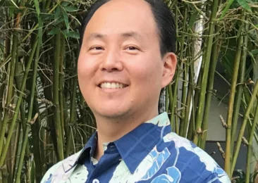 Pantoum of the Old Kamani Tree